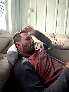 KAZADO LIBERAL online show from October 20, 2025, 3:56 pm