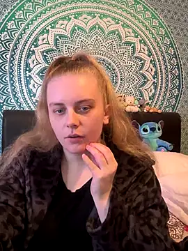 Snapshot of Vixen_Mistress_Ali chatting on December 4, 2024, 12:36 pm Vixen Mistress Ali online show from December 4, 2024, 12:36 pm