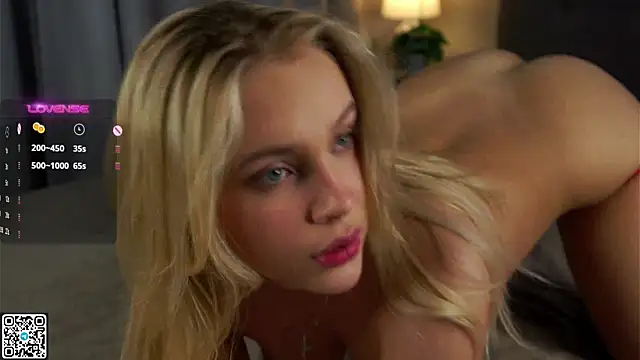 Snapshot of AftonConnett chatting on January 8, 2025, 4:12 am AftonConnett online show from January 8, 2025, 4:12 am