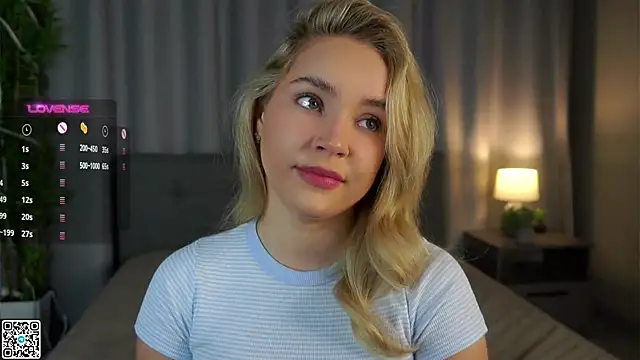 Snapshot of AftonConnett chatting on January 10, 2025, 1:10 am AftonConnett online show from January 10, 2025, 1:10 am