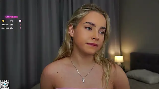 Snapshot of AftonConnett chatting on January 26, 2025, 1:09 am AftonConnett online show from January 26, 2025, 1:09 am