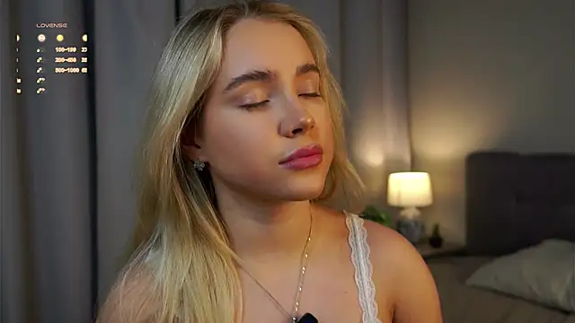 Snapshot of AftonConnett chatting on February 6, 2025, 1:05 am AftonConnett online show from February 6, 2025, 1:05 am