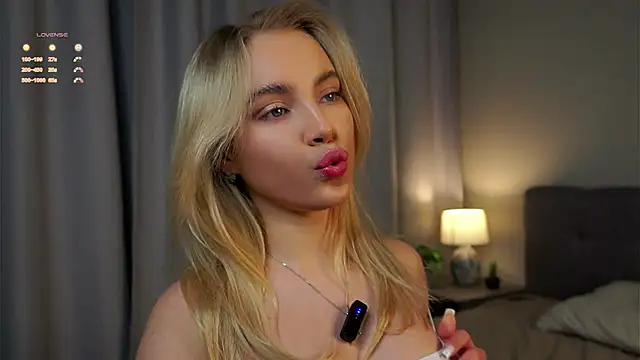 Snapshot of AftonConnett chatting on February 8, 2025, 1:11 am AftonConnett online show from February 8, 2025, 1:11 am