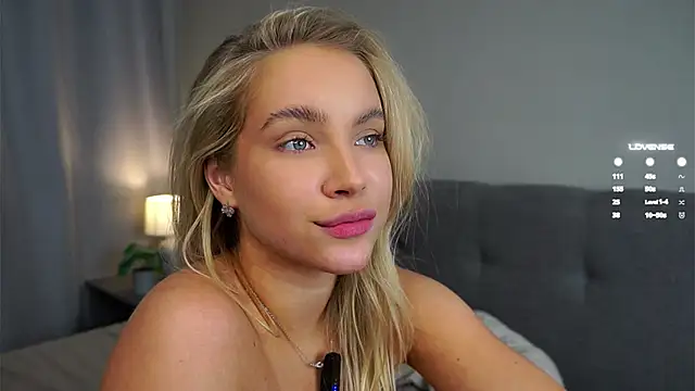 Snapshot of AftonConnett chatting on February 28, 2025, 4:32 am AftonConnett online show from February 28, 2025, 4:32 am