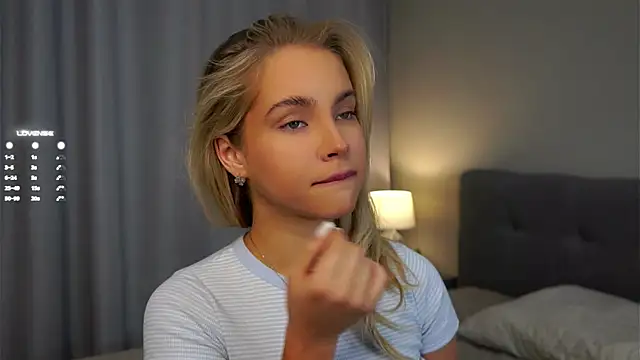 Snapshot of AftonConnett chatting on March 2, 2025, 1:04 am AftonConnett online show from March 2, 2025, 1:04 am