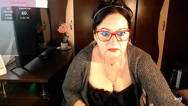 exymilf  online show from December 2, 2025, 11:37 am