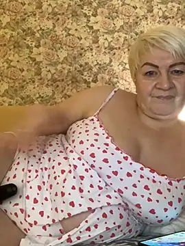 Laura Millf online show from January 24, 2025, 5:53 pm