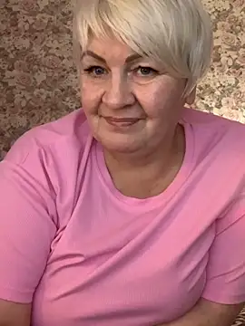 Laura Millf online show from February 19, 2025, 3:27 pm