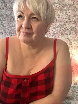 Laura Millf online show from February 27, 2025, 1:28 pm