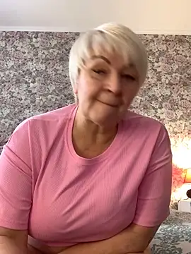 Laura Millf online show from March 5, 2025, 7:27 am