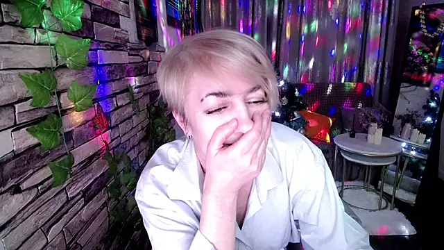 Snapshot of Hot_Girl87 chatting on December 14, 2024, 3:58 pm Hot Girl87 online show from December 14, 2024, 3:58 pm