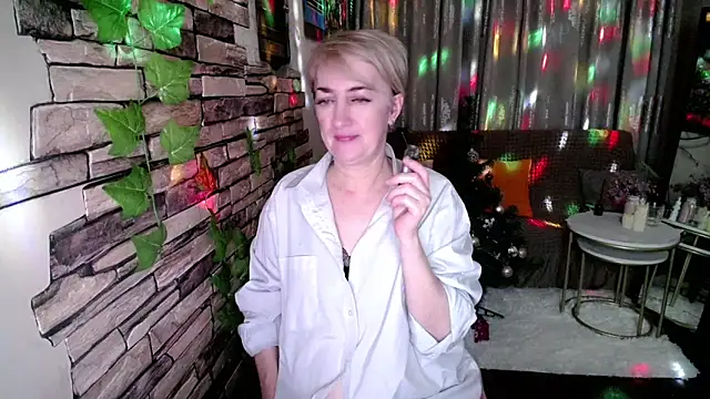 Snapshot of Hot_Girl87 chatting on December 15, 2024, 10:26 pm Hot Girl87 online show from December 15, 2024, 10:26 pm