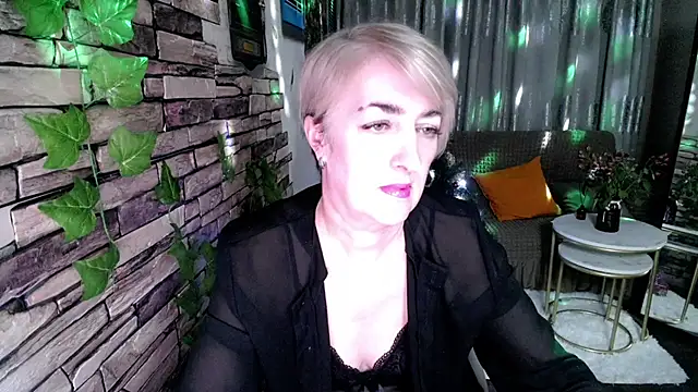 Snapshot of Hot_Girl87 chatting on December 19, 2024, 3:19 pm Hot Girl87 online show from December 19, 2024, 3:19 pm