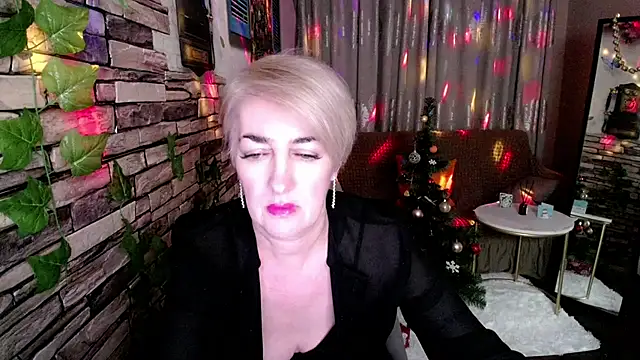 Snapshot of Hot_Girl87 chatting on December 26, 2024, 6:33 pm Hot Girl87 online show from December 26, 2024, 6:33 pm