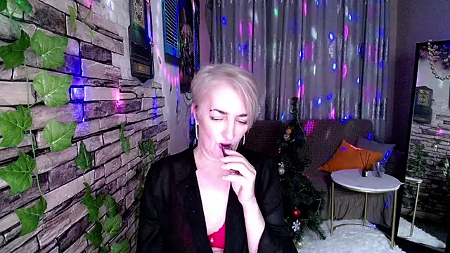 Snapshot of Hot_Girl87 chatting on January 3, 2025, 6:35 pm Hot Girl87 online show from January 3, 2025, 6:35 pm