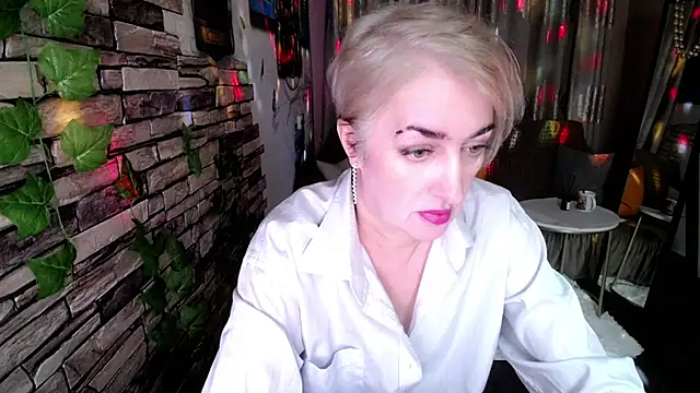 Snapshot of Hot_Girl87 chatting on January 4, 2025, 3:28 pm Hot Girl87 online show from January 4, 2025, 3:28 pm