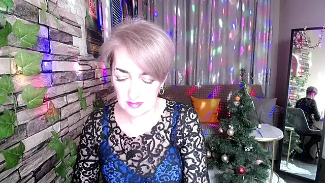 Snapshot of Hot_Girl87 chatting on January 13, 2025, 2:42 pm Hot Girl87 online show from January 13, 2025, 2:42 pm