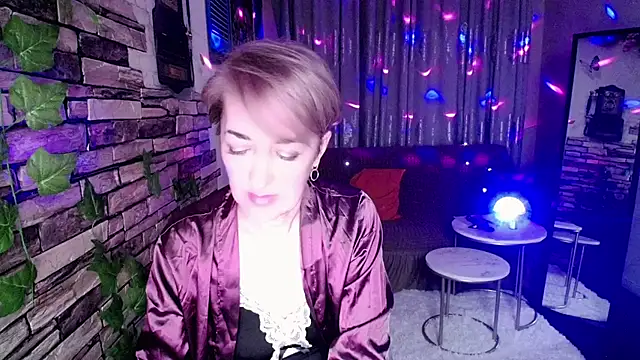 Snapshot of Hot_Girl87 chatting on January 15, 2025, 10:57 pm Hot Girl87 online show from January 15, 2025, 10:57 pm