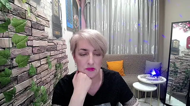 Snapshot of Hot_Girl87 chatting on January 20, 2025, 4:01 pm Hot Girl87 online show from January 20, 2025, 4:01 pm