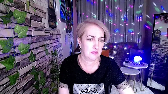 Snapshot of Hot_Girl87 chatting on January 20, 2025, 7:46 pm Hot Girl87 online show from January 20, 2025, 7:46 pm