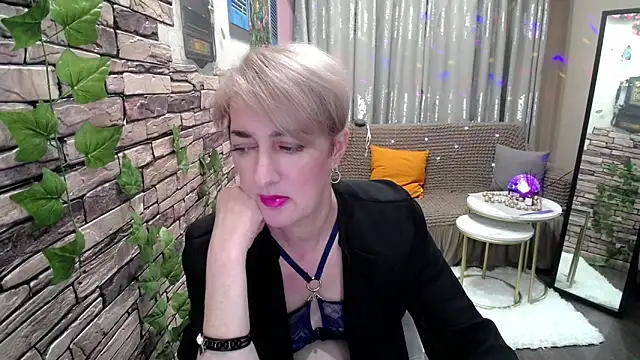 Snapshot of Hot_Girl87 chatting on January 22, 2025, 3:29 pm Hot Girl87 online show from January 22, 2025, 3:29 pm