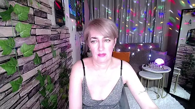 Snapshot of Hot_Girl87 chatting on January 22, 2025, 6:52 pm Hot Girl87 online show from January 22, 2025, 6:52 pm