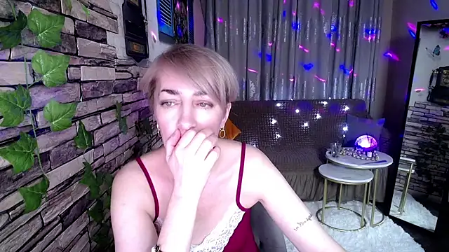 Snapshot of Hot_Girl87 chatting on January 22, 2025, 9:54 pm Hot Girl87 online show from January 22, 2025, 9:54 pm