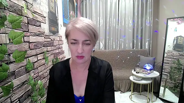 Snapshot of Hot_Girl87 chatting on January 23, 2025, 8:24 pm Hot Girl87 online show from January 23, 2025, 8:24 pm