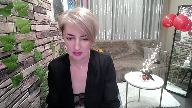 Snapshot of Hot_Girl87 chatting on February 14, 2025, 4:31 pm Hot Girl87 online show from February 14, 2025, 4:31 pm