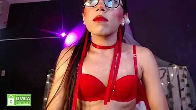 moon hill online show from February 7, 2025, 1:25 am