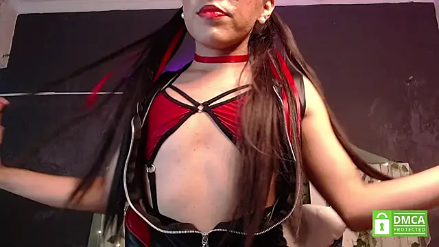 moon hill online show from March 19, 2025, 1:43 am