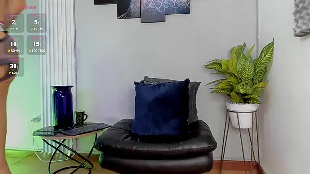 thomas eliotts online show from February 9, 2025, 7:52 pm