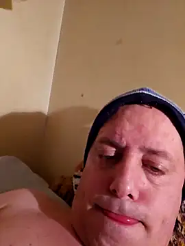 HeteroHotGuy1 online show from March 11, 2025, 12:00 am