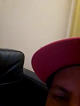 HeteroHotGuy1 online show from October 12, 2025, 11:48 pm