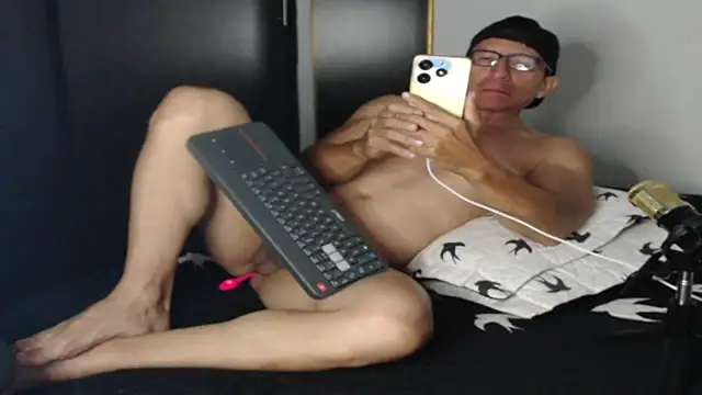 KALE 19 online show from February 14, 2025, 1:45 am