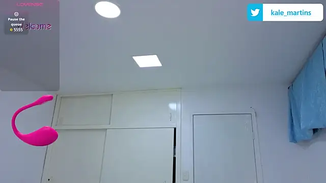 KALE 19 online show from October 3, 2025, 1:57 am