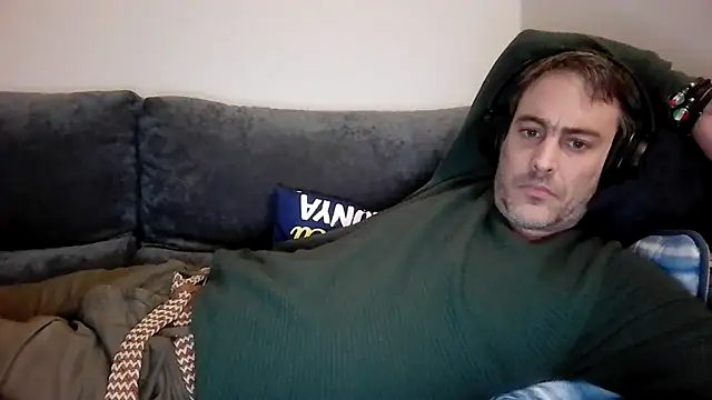 basquehotboy online show from December 11, 2024, 10:06 pm