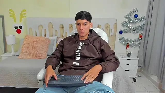 Damian23   online show from January 2, 2025, 12:57 pm