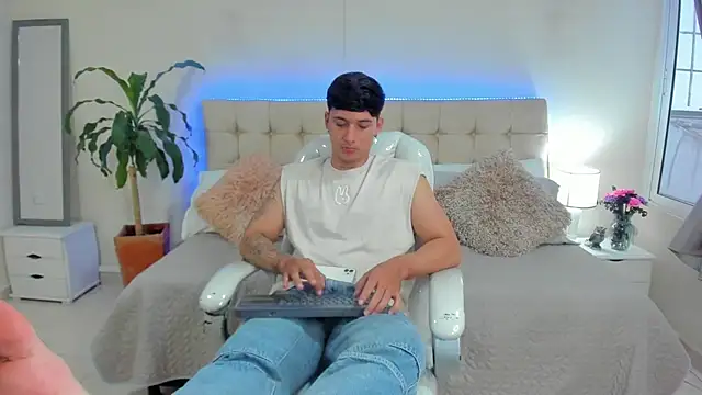 Damian23   online show from January 10, 2025, 6:17 pm