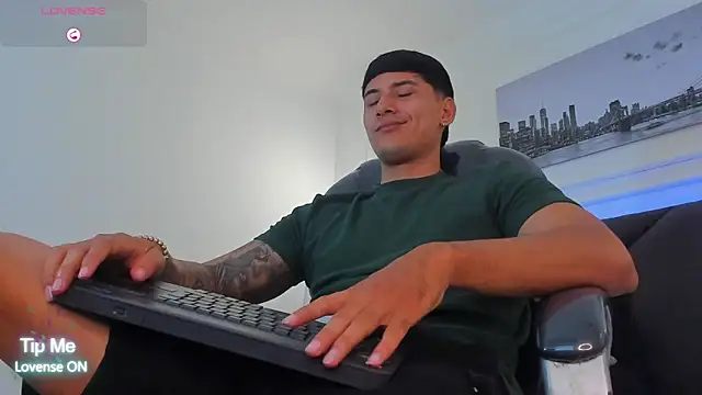 Damian23   online show from February 12, 2026, 1:28 pm