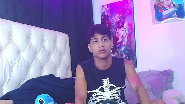 Sexys Boys Hot1 online show from February 15, 2025, 3:09 am