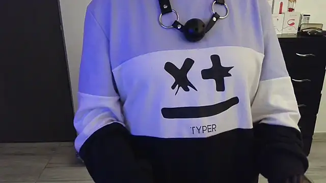 thomascooper7 online show from February 24, 2025, 3:02 am