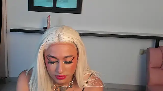 Sabrina Rosse   online show from January 12, 2025, 6:39 am