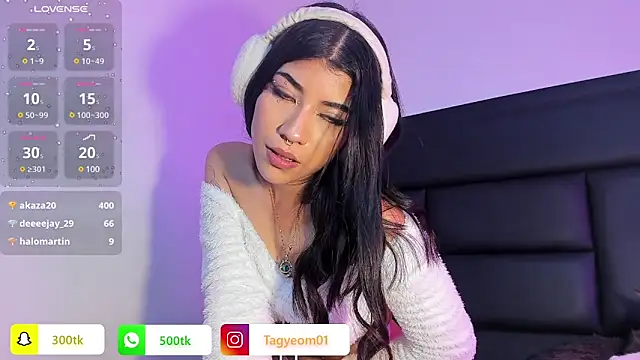 Snapshot of GiselleBlare chatting on January 11, 2025, 9:36 am GiselleBlare online show from January 11, 2025, 9:36 am