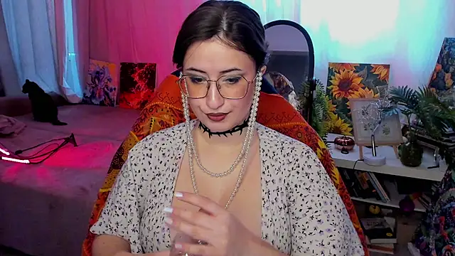 annallurings online show from April 19, 2026, 3:28 am