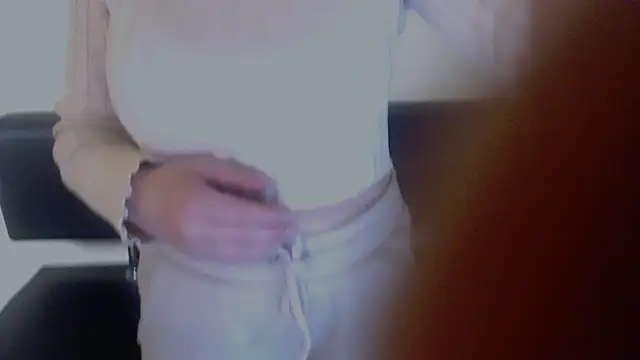 LaimaV  online show from March 9, 2026, 5:28 pm