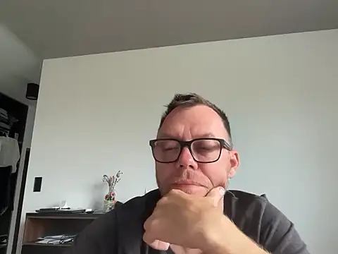 xmnbx77 online show from October 21, 2025, 9:10 am