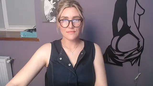 Snapshot of _sexy_lady chatting on May 22, 2026, 1:06 pm sexy lady online show from May 22, 2026, 1:06 pm