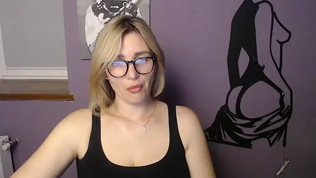 Snapshot of _sexy_lady chatting on June 17, 2026, 1:56 pm sexy lady online show from June 17, 2026, 1:56 pm