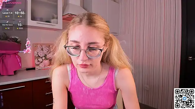 LivyyBossom online show from February 8, 2025, 6:01 pm